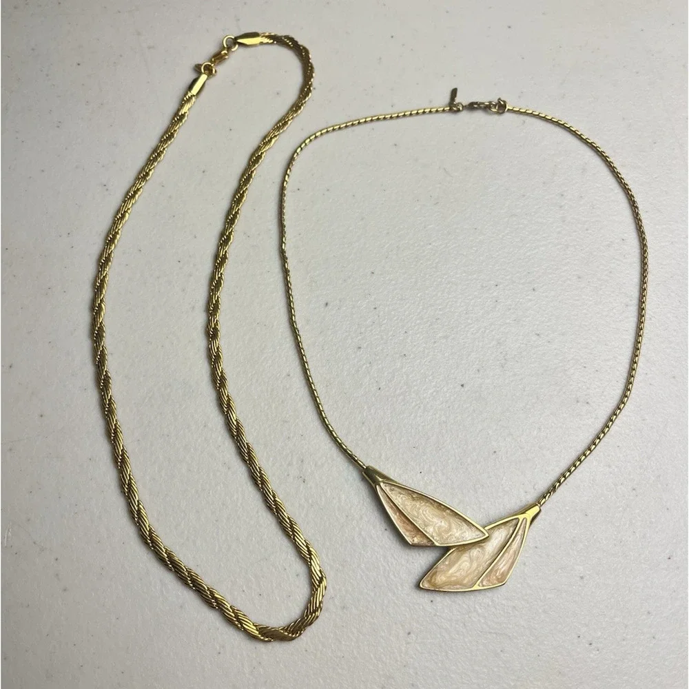 Monet necklace lot